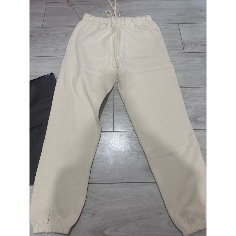 Fear of God Essentials Mens Sweatpants Cream Joggers Small NWT - Picture 7 of 7